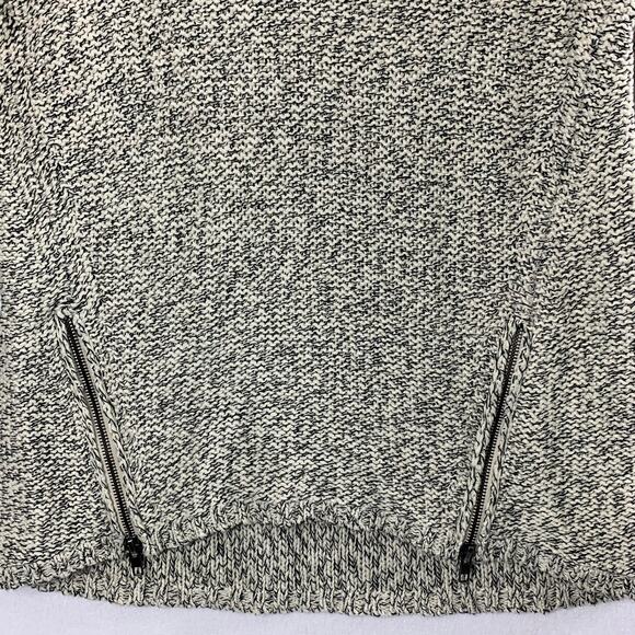 Quinn Sweater Womens Medium Zipper Accents‎ Black White Pullover Casual Cozycore - Picture 2 of 8